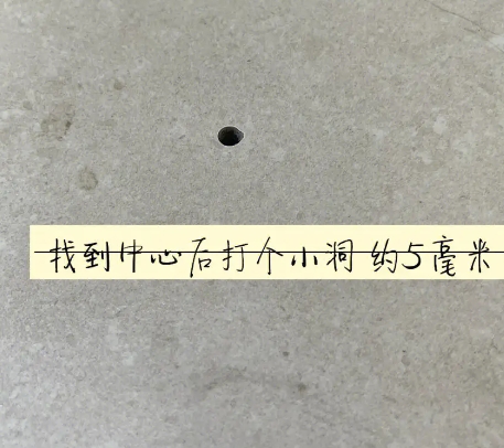 南山瓷砖空鼓维修公司专业解答在瓷砖铺贴过程中，如果砂料搅拌不均匀，将会带来以下问题